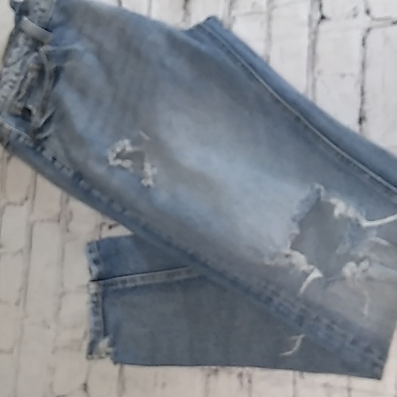 KanCan™ Vintage High Rise Medium Tint Boyfriend Jean size 28 - Picture 10 of 11